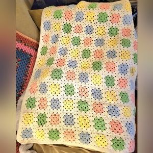crochet baby blanket gender-neutral granny square 36x43